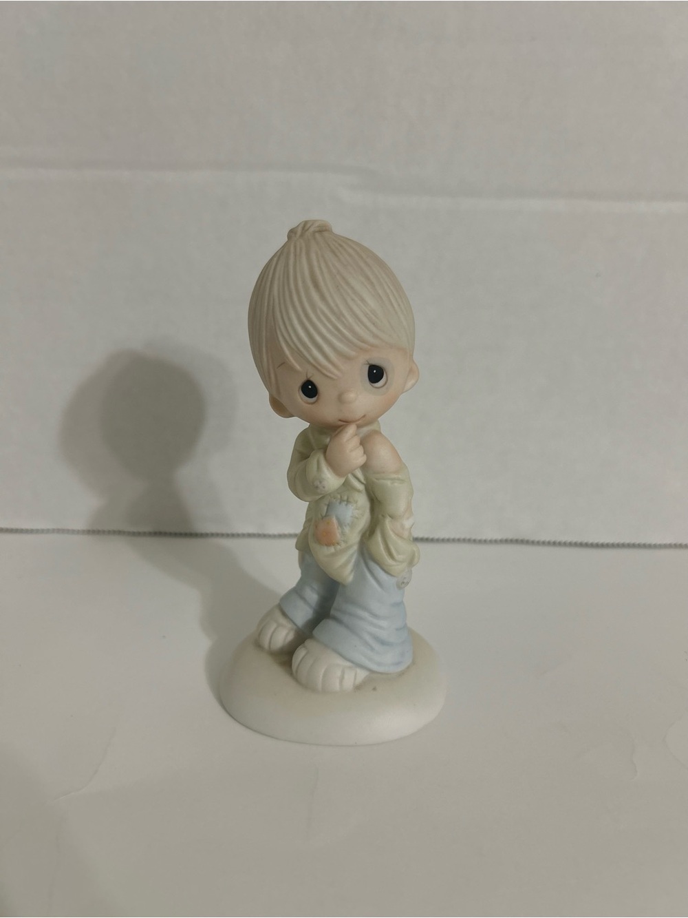 Vintage 1978 Precious Moments Boy Figurine Smile God Loves You E-1373-B Hurt